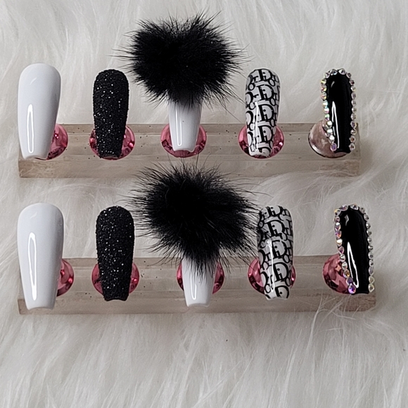 Other - Acrylic press on nails